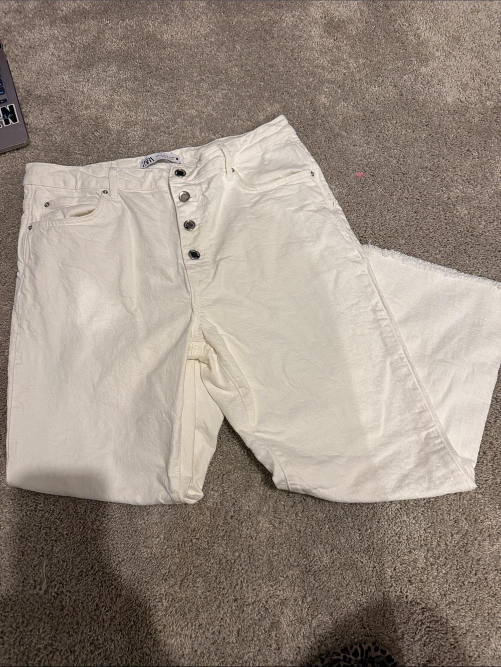 Zara White Button-Fly Jeans with Silver Buttons